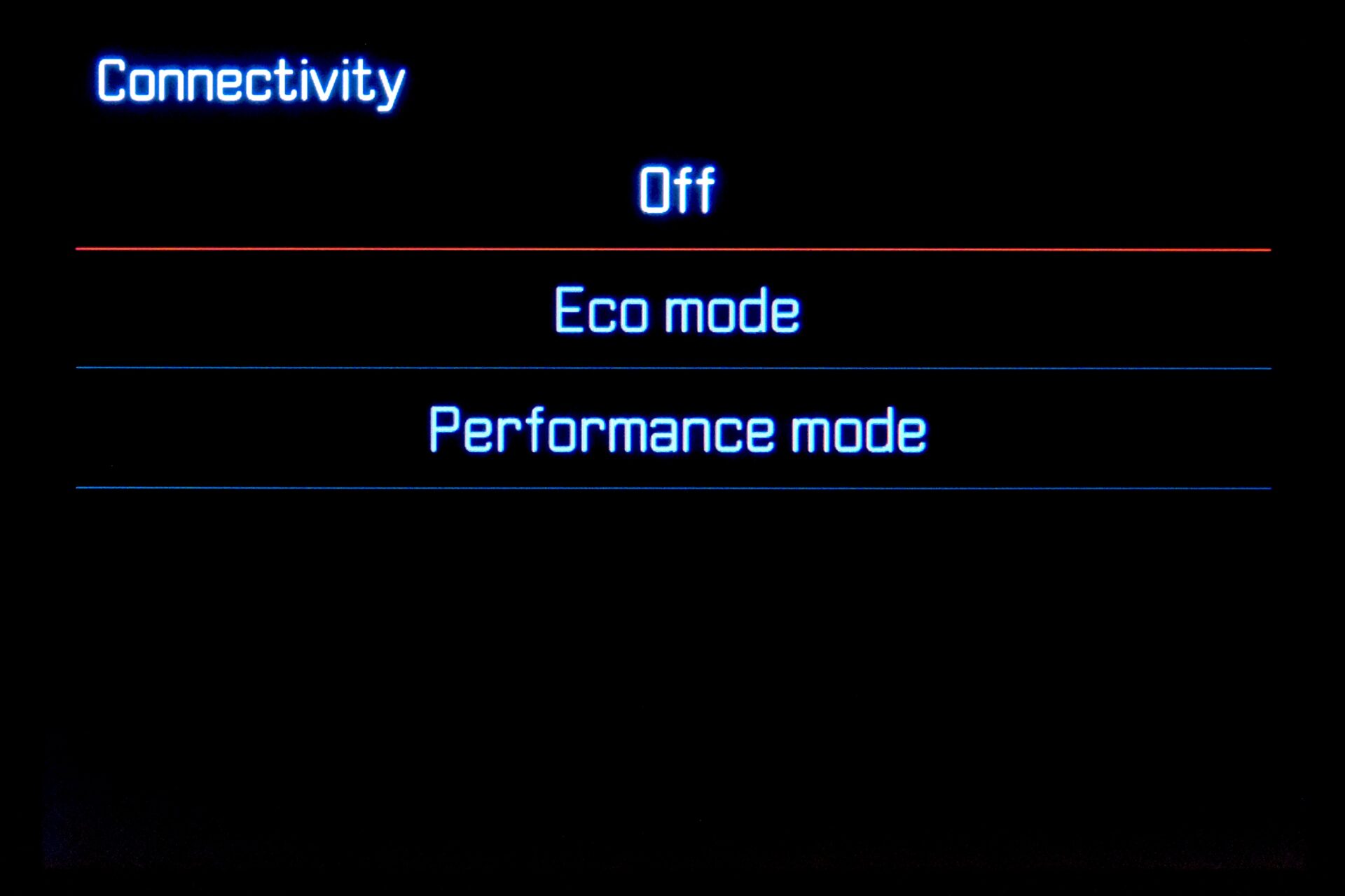 Performance modeだと常時Leica FOTOSに接続される仕様です。